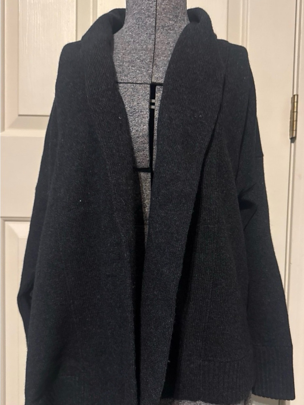 Ellen Tracy Black Shawl Collar Open Front Cardigan